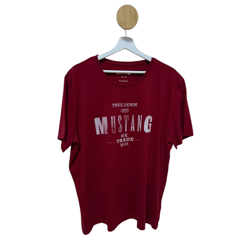 Tricou