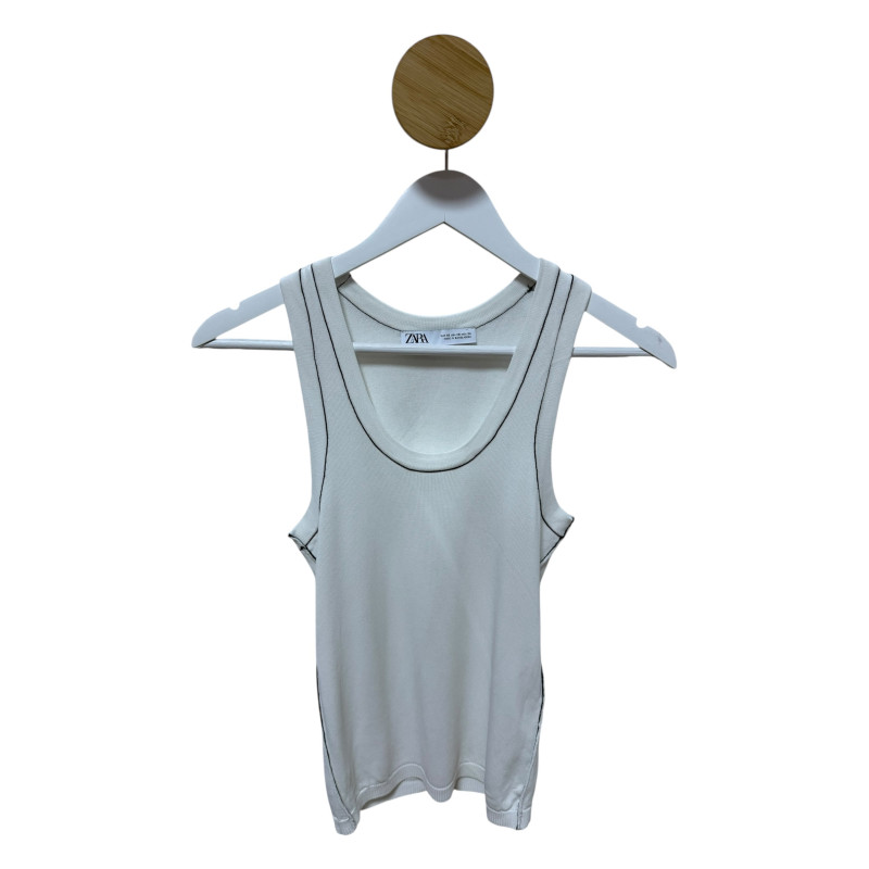 Tricou