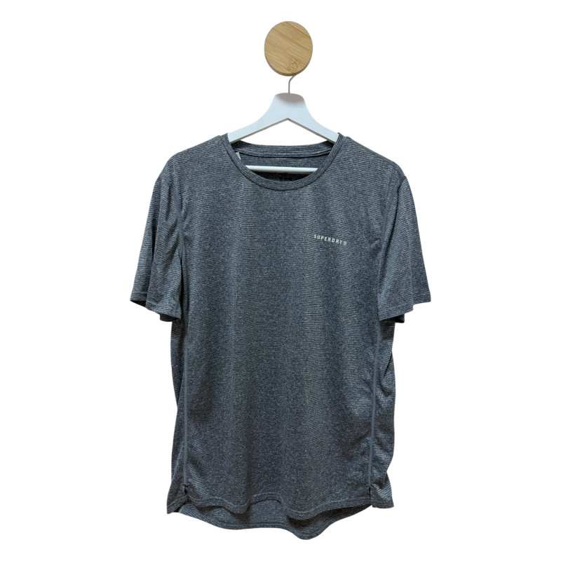 Tricou