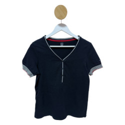 Tricou