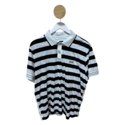 Tricou
