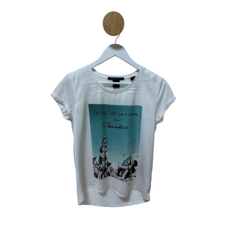 Tricou