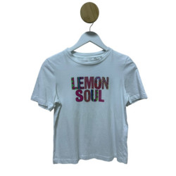 Tricou