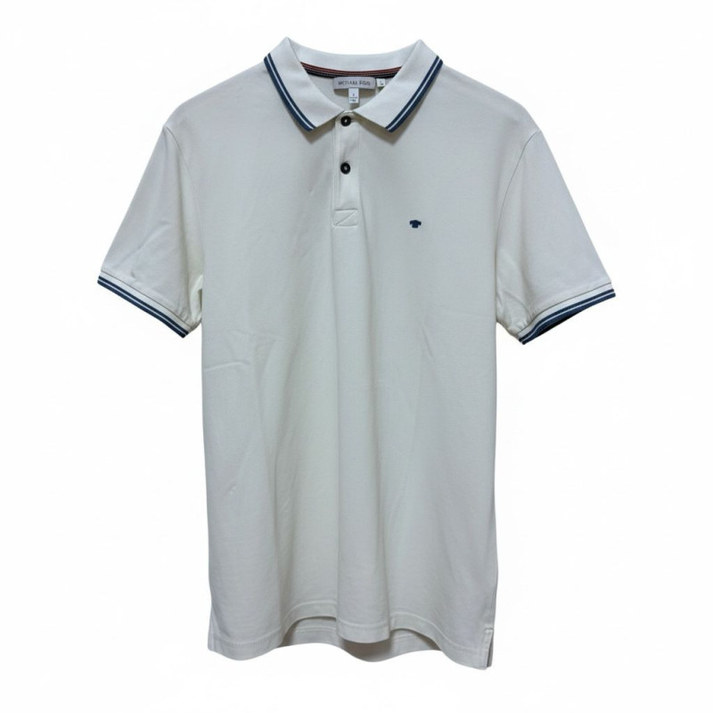 Tricou