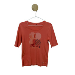 Tricou