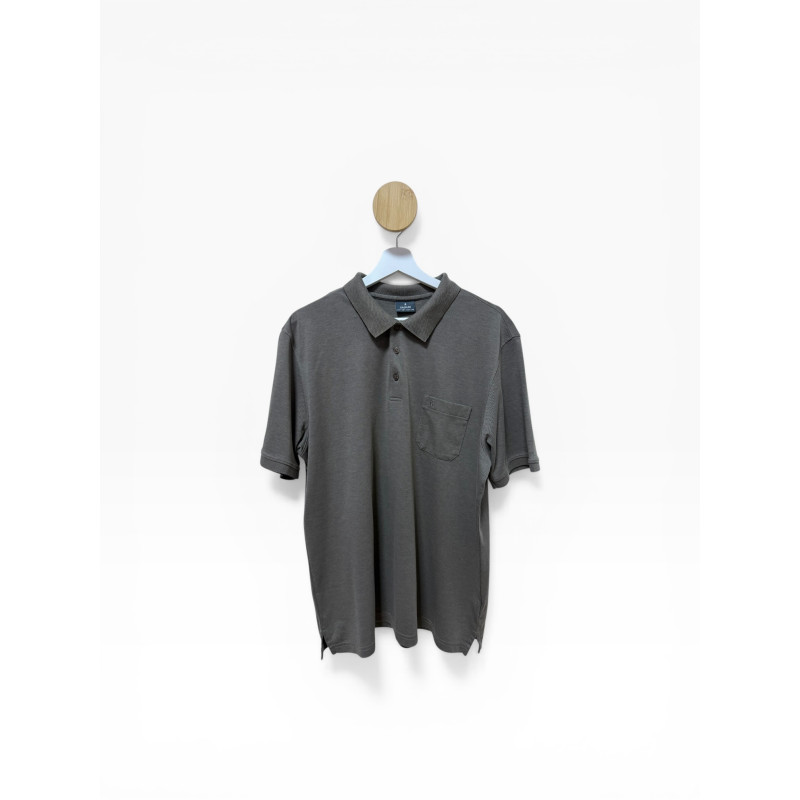 Tricou